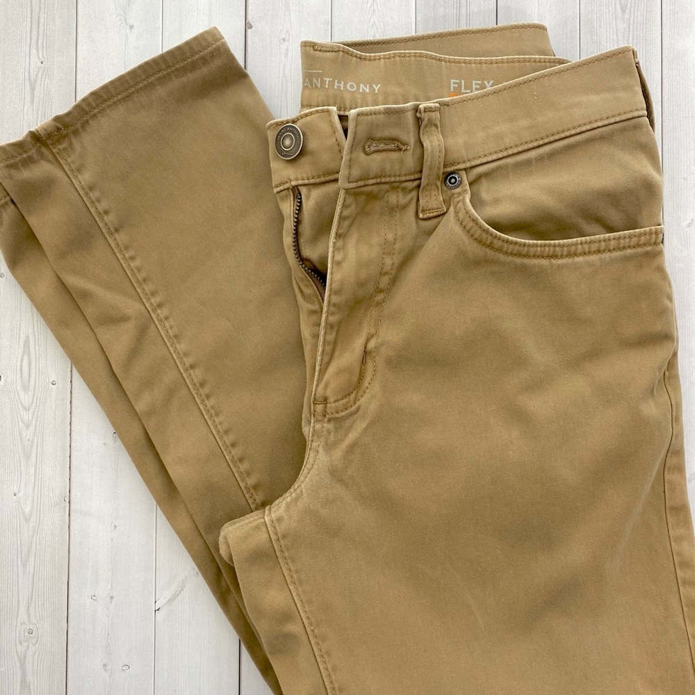 Marc Anthony Flex Slim and Straight khaki pants. Size 29 x 30